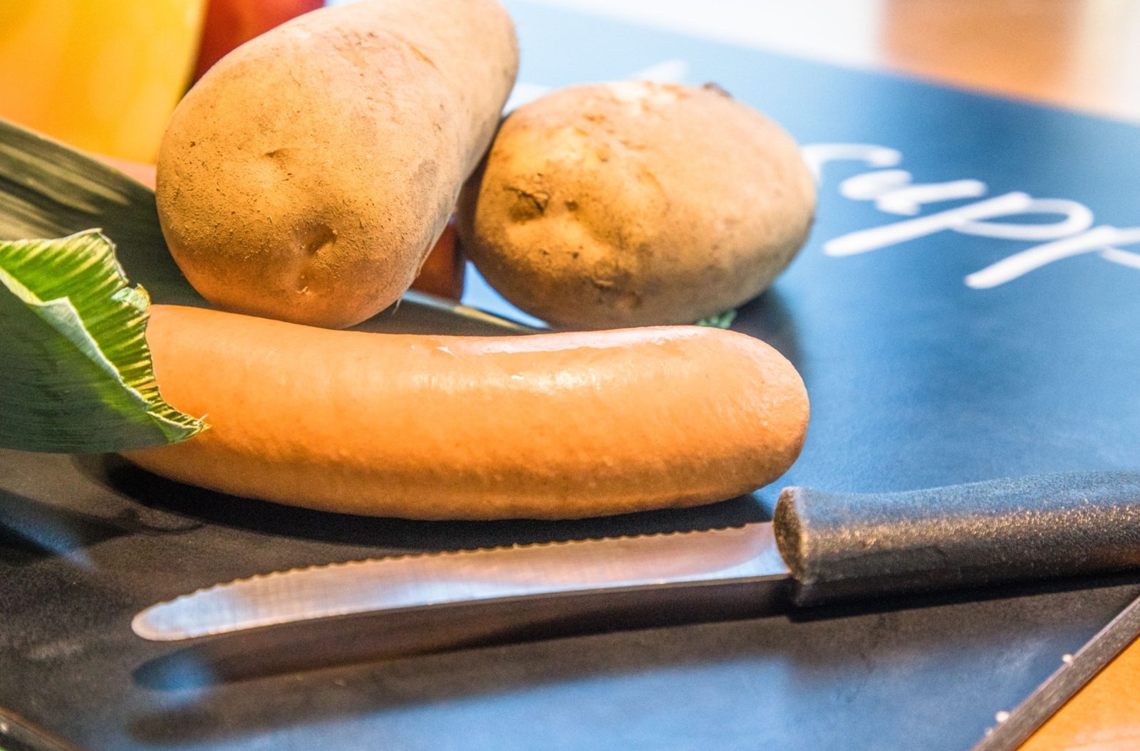 Erbseneintopf mit Bockwurst