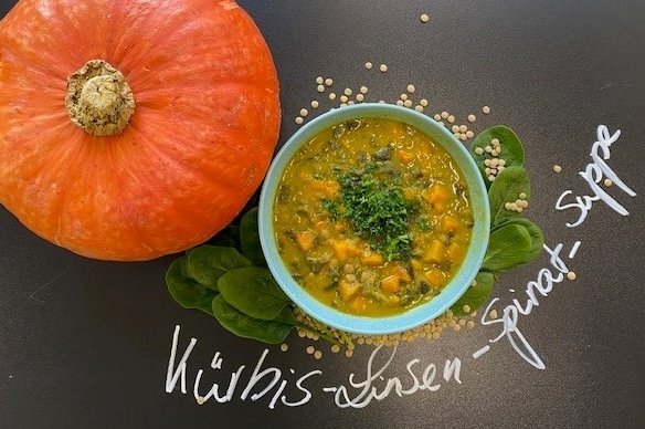 Kürbis_Linsen_Spinat Suppe