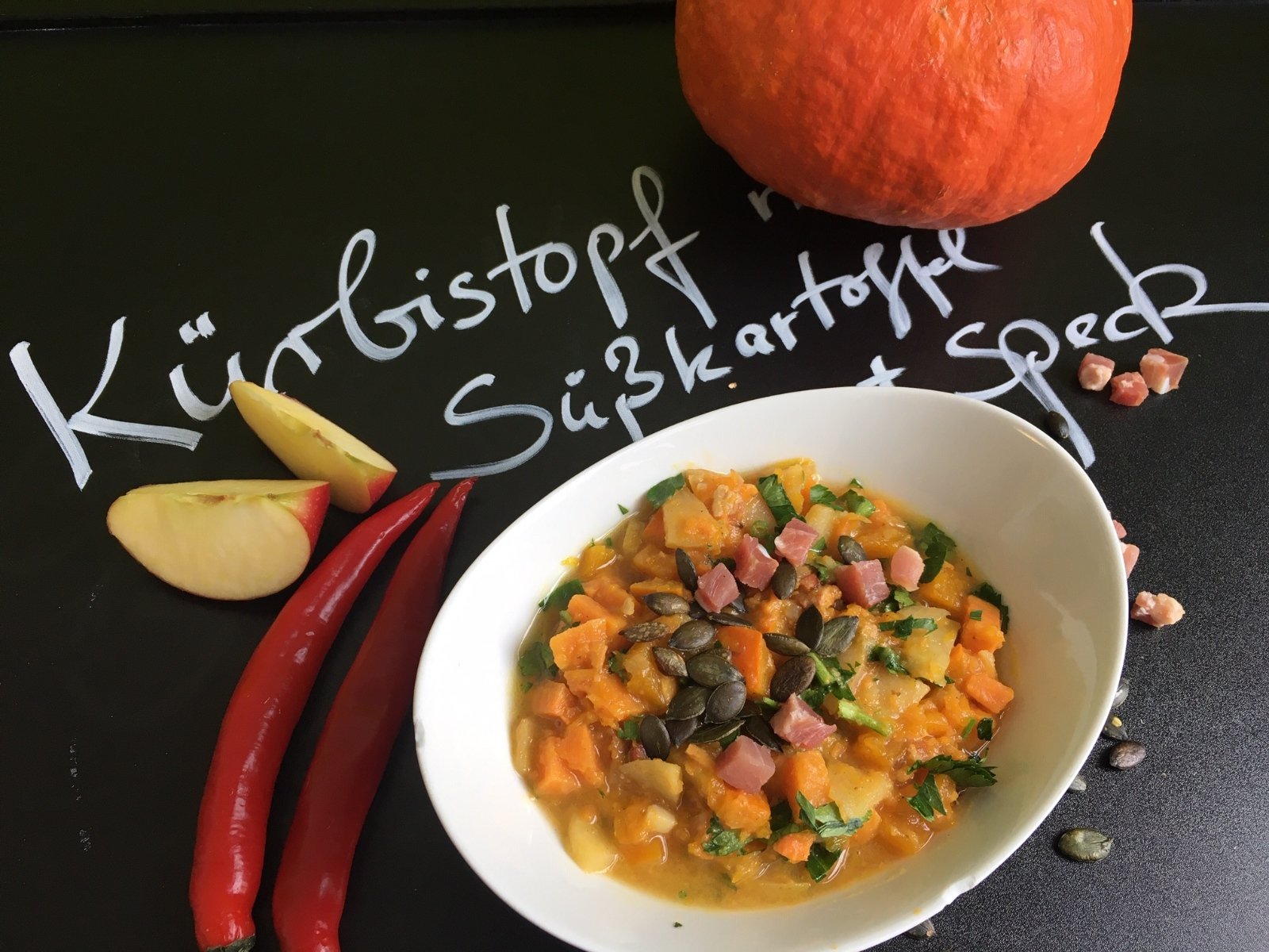 Kürbissuppe mit Süßkartoffel und Speck